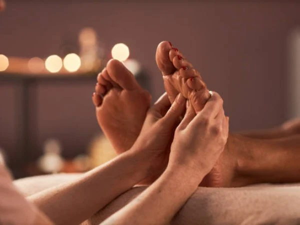 Foot Wellness Therapy at Premium Traditional Chinese Meridian Massage treatment at JIN YU Spa Singapore